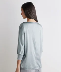 Blusa girocollo in seta