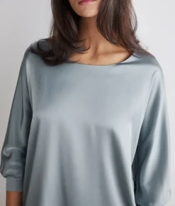 Blusa girocollo in seta