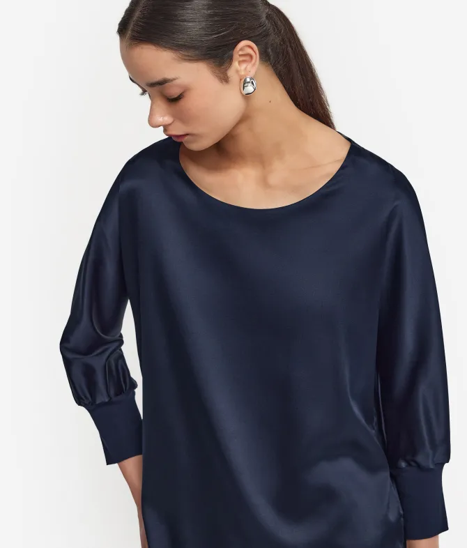 Blusa girocollo in seta