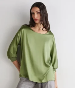 Blusa girocollo in seta