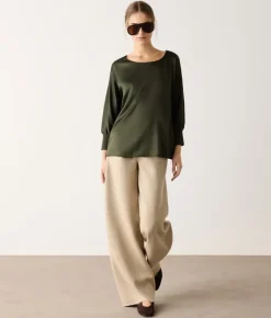 Blusa girocollo in seta