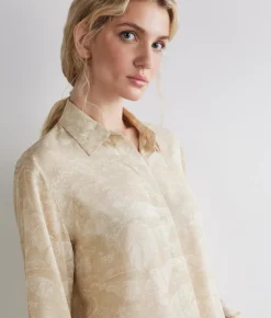 Camicia con colletto in seta stampata