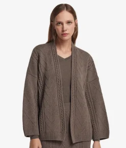 Cappa con lavorazione a trecce in Cashmere Ultrasoft
