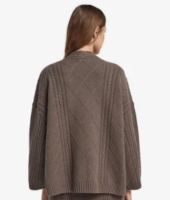 Cappa con lavorazione a trecce in Cashmere Ultrasoft