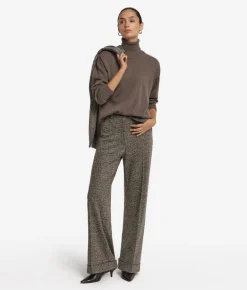 Dolcevita con spacchi in Cashmere Ultrasoft