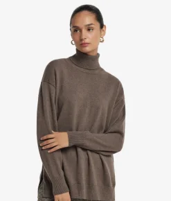 Dolcevita con spacchi in Cashmere Ultrasoft