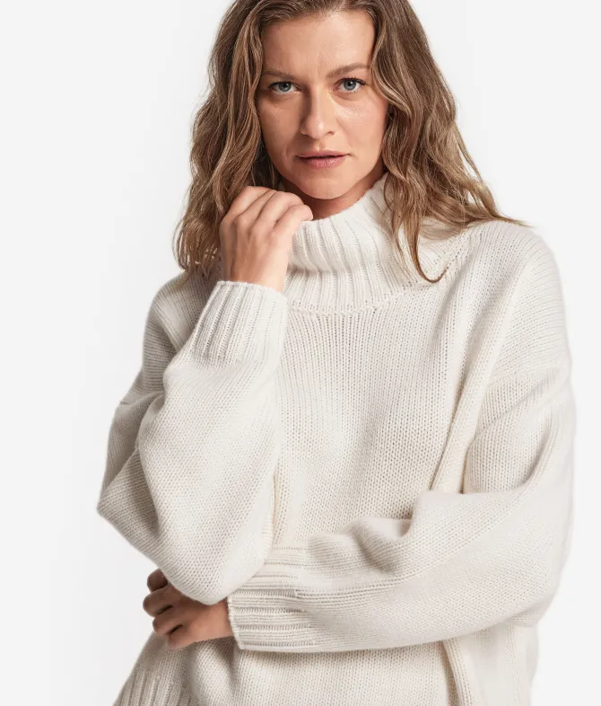 Maglia con collo a cratere in Cashmere Tricot
