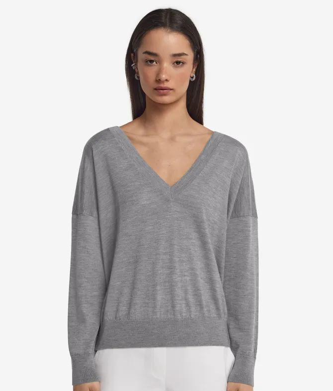 Maglia con doppio scollo a V in Cashmere Ultrafine