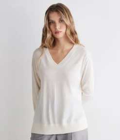 Maglia con scollo a V e spacchi in Cashmere Ultrafine