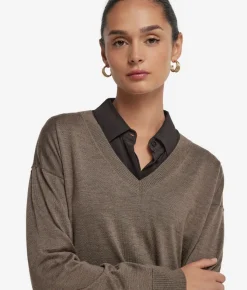 Maglia con scollo a V e spacchi in Cashmere Ultrafine