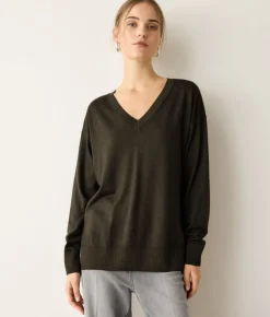 Maglia con scollo a V e spacchi in Cashmere Ultrafine