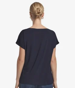 T-shirt con scollo a barchetta in seta e modal