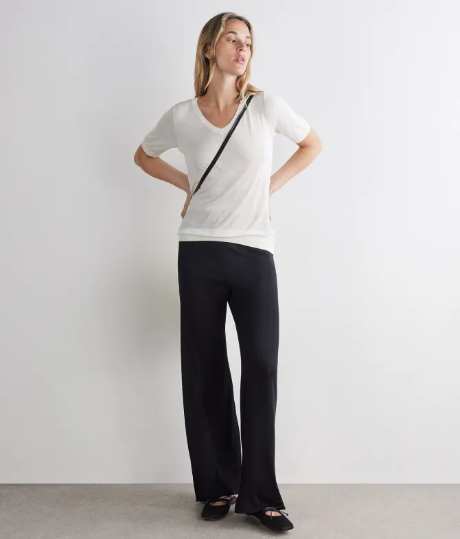 T-shirt scollo a V in seta