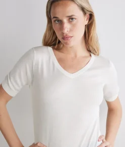 T-shirt scollo a V in seta